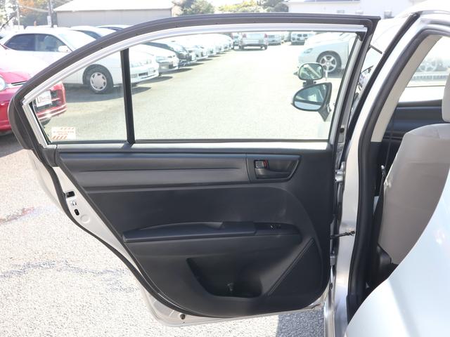 カローラアクシオ １．５Ｘ　教習車　５速ＭＴ　助手席ブレーキ　教習計器　助手席用ミラー　大型ドアバイザー　コーナーポール　中期型（39枚目）