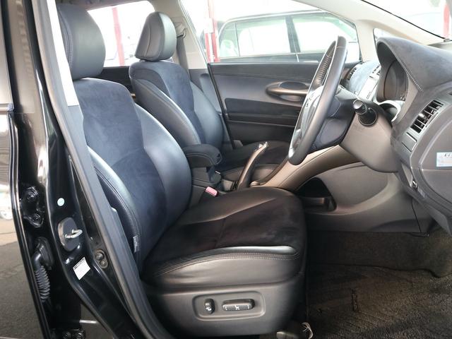 ブレイド Ｇ　フルエアロ　マスター用グリル　ＴＲＤ２本出しマフラー　ストラーダナビ　ＣＤ／ＤＶＤ／ＭＳ／ＢＴ再生　バックカメラ　ＥＴＣ　黒半革シート　パワーシート　スマートキー　ＨＩＤライト　純正１６インチアルミ（9枚目）