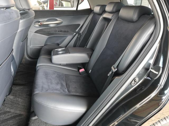 ブレイド Ｇ　フルエアロ　マスター用グリル　ＴＲＤ２本出しマフラー　ストラーダナビ　ＣＤ／ＤＶＤ／ＭＳ／ＢＴ再生　バックカメラ　ＥＴＣ　黒半革シート　パワーシート　スマートキー　ＨＩＤライト　純正１６インチアルミ（12枚目）