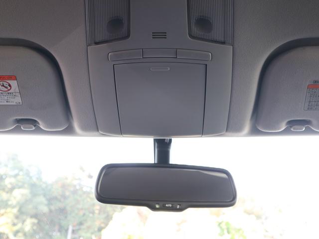 ブレイド Ｇ　フルエアロ　マスター用グリル　ＴＲＤ２本出しマフラー　ストラーダナビ　ＣＤ／ＤＶＤ／ＭＳ／ＢＴ再生　バックカメラ　ＥＴＣ　黒半革シート　パワーシート　スマートキー　ＨＩＤライト　純正１６インチアルミ（22枚目）