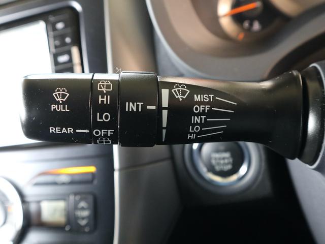 ブレイド Ｇ　フルエアロ　マスター用グリル　ＴＲＤ２本出しマフラー　ストラーダナビ　ＣＤ／ＤＶＤ／ＭＳ／ＢＴ再生　バックカメラ　ＥＴＣ　黒半革シート　パワーシート　スマートキー　ＨＩＤライト　純正１６インチアルミ（23枚目）