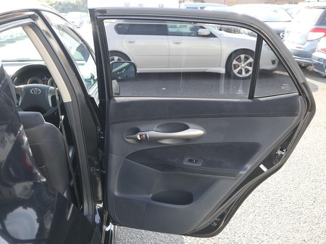 ブレイド Ｇ　フルエアロ　マスター用グリル　ＴＲＤ２本出しマフラー　ストラーダナビ　ＣＤ／ＤＶＤ／ＭＳ／ＢＴ再生　バックカメラ　ＥＴＣ　黒半革シート　パワーシート　スマートキー　ＨＩＤライト　純正１６インチアルミ（38枚目）