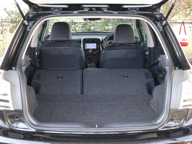 ブレイド Ｇ　フルエアロ　マスター用グリル　ＴＲＤ２本出しマフラー　ストラーダナビ　ＣＤ／ＤＶＤ／ＭＳ／ＢＴ再生　バックカメラ　ＥＴＣ　黒半革シート　パワーシート　スマートキー　ＨＩＤライト　純正１６インチアルミ（42枚目）