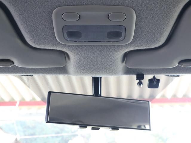 ウイングロード ライダー　専用フルエアロ　大型リアスポイラー　専用１６インチメッキアルミ　ＨＤＤナビ　ＣＤ／ＤＶＤ／ＭＳ／ＴＶ再生　キーレス　６速ＣＶＴパドルシフト　ＨＩＤライト　ワンオーナー（22枚目）