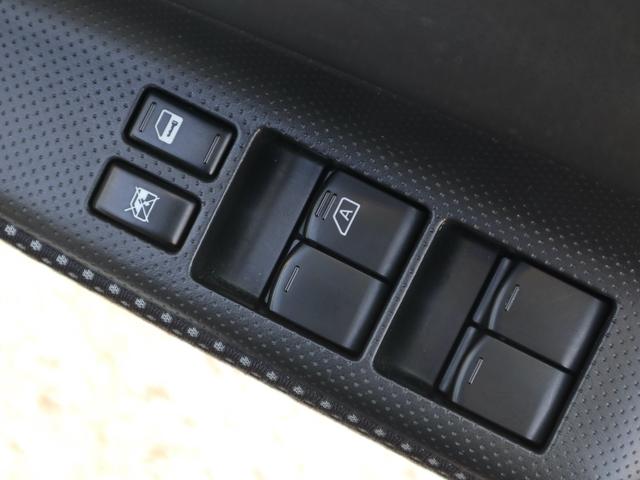 ウイングロード ライダー　専用フルエアロ　大型リアスポイラー　専用１６インチメッキアルミ　ＨＤＤナビ　ＣＤ／ＤＶＤ／ＭＳ／ＴＶ再生　キーレス　６速ＣＶＴパドルシフト　ＨＩＤライト　ワンオーナー（38枚目）