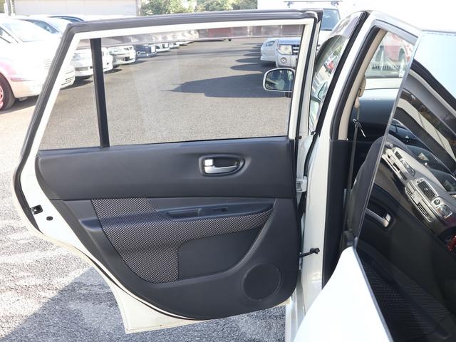 ウイングロード ライダー　専用フルエアロ　大型リアスポイラー　専用１６インチメッキアルミ　ＨＤＤナビ　ＣＤ／ＤＶＤ／ＭＳ／ＴＶ再生　キーレス　６速ＣＶＴパドルシフト　ＨＩＤライト　ワンオーナー（41枚目）