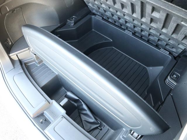 ウイングロード ライダー　専用フルエアロ　大型リアスポイラー　専用１６インチメッキアルミ　ＨＤＤナビ　ＣＤ／ＤＶＤ／ＭＳ／ＴＶ再生　キーレス　６速ＣＶＴパドルシフト　ＨＩＤライト　ワンオーナー（46枚目）