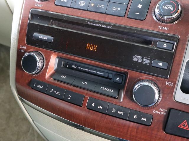 エルグランド ３５０ＸＬ　４ＷＤ　３列シート　７人乗り　両側電動スライドドア　Ｗサンルーフ　純正ナビ　ＣＤ／ＭＤ／ＤＶＤ／ＴＶ再生　バックカメラ　後席モニター　ＥＴＣ　スマートキー　ヒーター付ベージュ革シート　電動リアカーテン（32枚目）