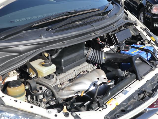 エスティマＴ アエラス　後期型　８人乗り　３列シート　両側スライドドア　純正ＤＶＤナビ　ＭＤ再生　フロント／バックカメラ　キーレス　純正１６インチアルミ　リアスポイラー　ドアバイザー　ＨＩＤライト（4枚目）