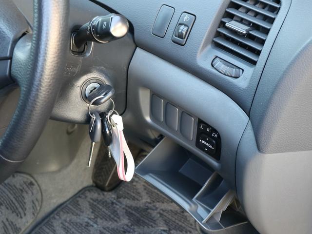 エスティマＴ アエラス　後期型　８人乗り　３列シート　両側スライドドア　純正ＤＶＤナビ　ＭＤ再生　フロント／バックカメラ　キーレス　純正１６インチアルミ　リアスポイラー　ドアバイザー　ＨＩＤライト（27枚目）