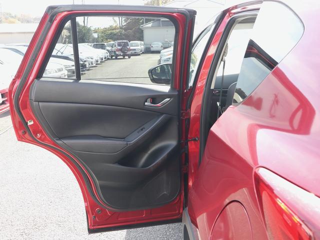 CX-5 XD Lパッケージ AWD ディーゼルターボ メモリナビ CD/DVD/TV/BT再生 サイド/バックカメラ ETC スマートキー クルコン 黒革シート シートヒーター 純正19インチアルミ ドアバイザー(43枚目)