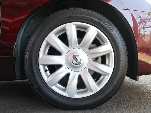 ティアナ ２５０ＸＶ　純正ＨＤＤナビ　ＣＤ／ＤＶＤ／ＭＳ再生　サイド／バックカメラ　ＥＴＣ　スマートキー　ＨＩＤライト　フォグランプ　パワーシート　助手席オットマン　ドアバイザー　純正　インチアルミ（18枚目）