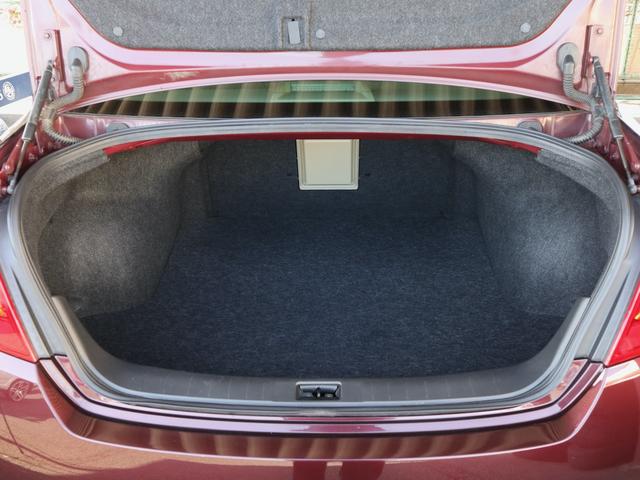 ティアナ ２５０ＸＶ　純正ＨＤＤナビ　ＣＤ／ＤＶＤ／ＭＳ再生　サイド／バックカメラ　ＥＴＣ　スマートキー　ＨＩＤライト　フォグランプ　パワーシート　助手席オットマン　ドアバイザー　純正　インチアルミ（45枚目）