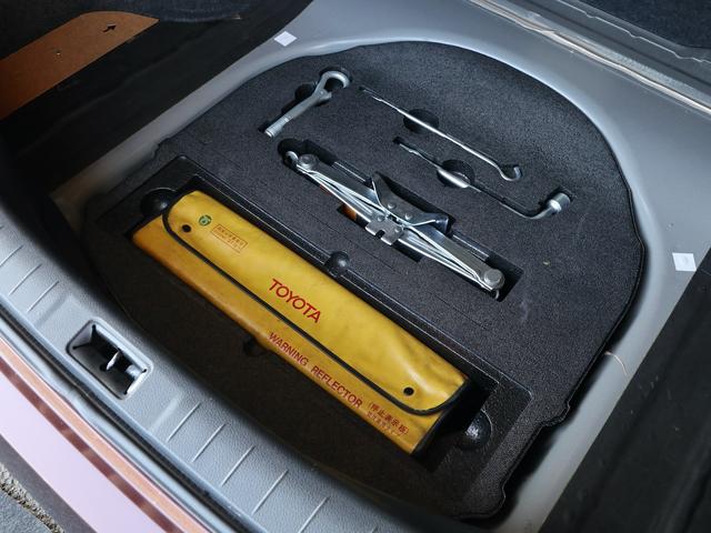 ティアナ ２５０ＸＶ　純正ＨＤＤナビ　ＣＤ／ＤＶＤ／ＭＳ再生　サイド／バックカメラ　ＥＴＣ　スマートキー　ＨＩＤライト　フォグランプ　パワーシート　助手席オットマン　ドアバイザー　純正　インチアルミ（46枚目）