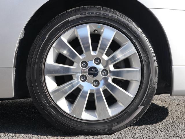 ティアナ アクシス　後期型　アクシス専用外装　専用１７インチアルミ　純正ＤＶＤナビ　ＣＤ再生　バックカメラ　ＥＴＣ　スマートキー　ＨＩＤライト　黒革シート　パワーシート　助手席オットマン　ワンオーナー（18枚目）