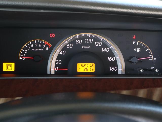 ティアナ アクシス　後期型　アクシス専用外装　専用１７インチアルミ　純正ＤＶＤナビ　ＣＤ再生　バックカメラ　ＥＴＣ　スマートキー　ＨＩＤライト　黒革シート　パワーシート　助手席オットマン　ワンオーナー（19枚目）