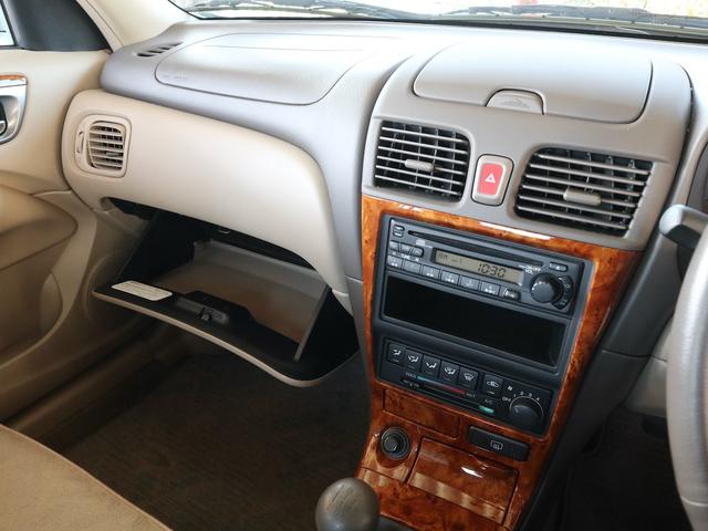 ブルーバードシルフィ １５ｉ　Ｇパッケージ　５速ＭＴ　エアコン　パワステ　パワーウインド　ＡＢＳ　エアバック　キーレス　ドアバイザー　ＣＤ不良　ワンオーナー（15枚目）