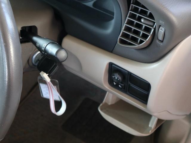 ブルーバードシルフィ １５ｉ　Ｇパッケージ　５速ＭＴ　エアコン　パワステ　パワーウインド　ＡＢＳ　エアバック　キーレス　ドアバイザー　ＣＤ不良　ワンオーナー（24枚目）