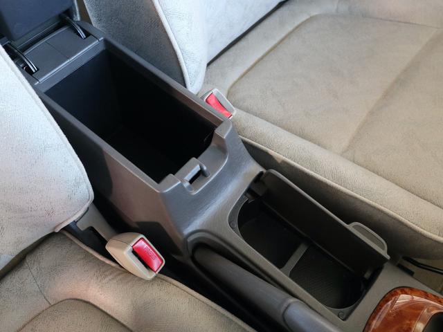 ブルーバードシルフィ １５ｉ　Ｇパッケージ　５速ＭＴ　エアコン　パワステ　パワーウインド　ＡＢＳ　エアバック　キーレス　ドアバイザー　ＣＤ不良　ワンオーナー（32枚目）