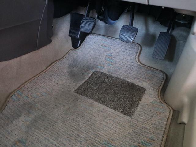 ブルーバードシルフィ １５ｉ　Ｇパッケージ　５速ＭＴ　エアコン　パワステ　パワーウインド　ＡＢＳ　エアバック　キーレス　ドアバイザー　ＣＤ不良　ワンオーナー（33枚目）