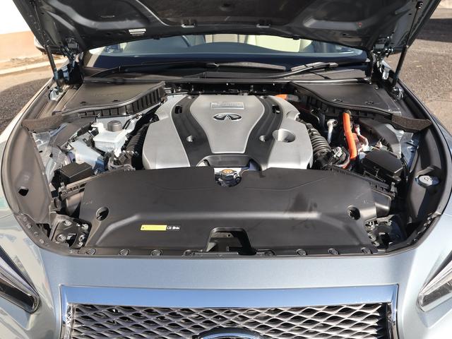 スカイライン 350GT ハイブリッド タイプSP HAGANEブルー ベージュ革内装 本木目パネル アンビエントライト パドルシフト 衝突防止支援 純正ナビ BT/TV再生 全方位カメラ ETC LEDライト 純正19インチアルミ 25年製タイヤ(4枚目)