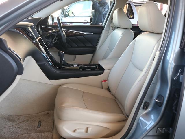 スカイライン 350GT ハイブリッド タイプSP HAGANEブルー ベージュ革内装 本木目パネル アンビエントライト パドルシフト 衝突防止支援 純正ナビ BT/TV再生 全方位カメラ ETC LEDライト 純正19インチアルミ 25年製タイヤ(10枚目)