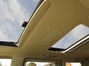 ３５０ＸＬ　４ＷＤ　３列シート　７人乗り　両側電動スライドドア　Ｗサンルーフ　純正ナビ　ＣＤ／ＭＤ／ＤＶＤ／ＴＶ再生　バックカメラ　後席モニター　ＥＴＣ　スマートキー　ヒーター付ベージュ革シート　電動リアカーテン（48枚目）