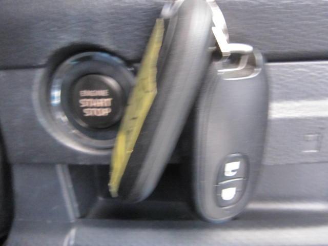 ハスラー Ｇ　ビ　ＴＶ　衝突被害軽減システム　スマートキー　アイドリングストップ　シートヒーター　ベンチシート　ＣＶＴ　盗難防止システム　ＡＢＳ　ＥＳＣ　ＣＤ　ＵＳＢ　Ｂｌｕｅｔｏｏｔｈ　衝突安全ボディ　ドラレコ（17枚目）