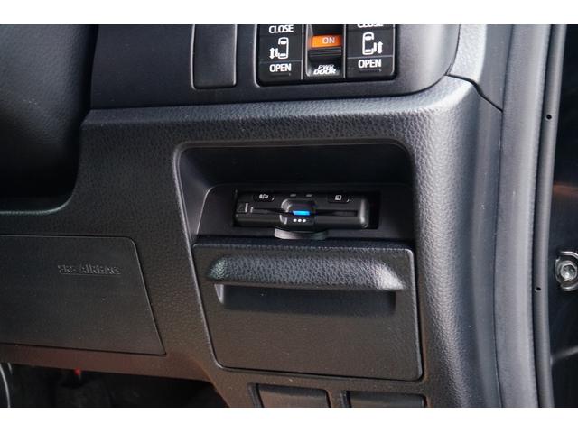 ヴォクシー ＺＳ　煌ＩＩ　ワンオーナー　禁煙車　社外メモリーナビ　ワンセグ　バックカメラ　前後ドラレコ　ＥＴＣ　両側パワースライドドア　レーダーブレーキサポート　レーンキープアシスト　オートハイビーム　ＬＥＤヘッドライト（8枚目）
