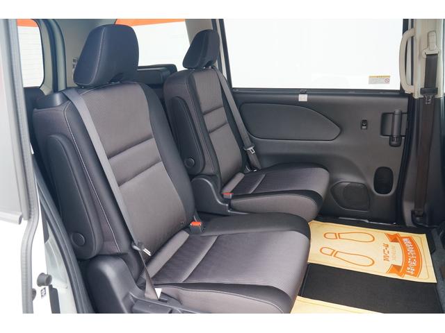 セレナ ｅ－パワー　ハイウェイスターＶ　ワンオーナー　禁煙車　社外メモリーナビ　フルセグ　バックカメラ　Ｂｌｕｅｔｏｏｔｈ　ＥＴＣ　ドラレコ　両側パワースライドドア　レーダーブレーキサポート　クルコン　ハンズフリーオートスライド（13枚目）