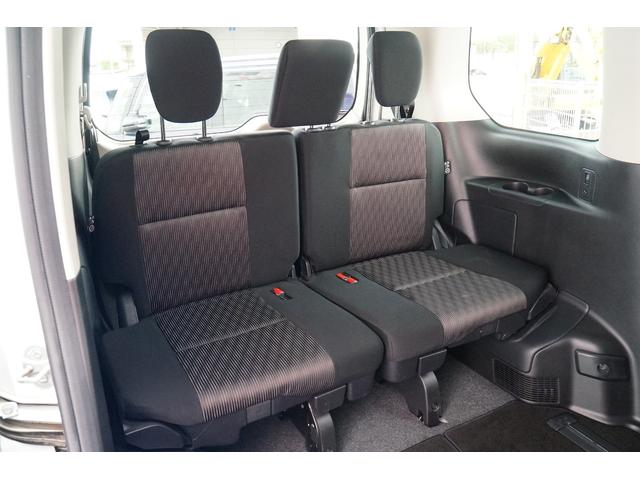 セレナ ｅ－パワー　ハイウェイスターＶ　ワンオーナー　禁煙車　社外メモリーナビ　フルセグ　バックカメラ　Ｂｌｕｅｔｏｏｔｈ　ＥＴＣ　ドラレコ　両側パワースライドドア　レーダーブレーキサポート　クルコン　ハンズフリーオートスライド（14枚目）