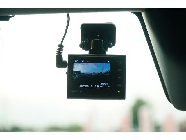 ルーミー カスタムＧ　ワンオーナー　禁煙車　社外メモリーナビ　フルセグ　全方位モニター　バックカメラ　ドラレコ　ＥＴＣ　レーダークルーズコントロール　レーンキープアシスト　両側パワースライド　シートヒーター（9枚目）