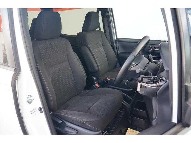 ノア ハイブリッドＧ　ワンオーナー　禁煙車　社外メモリーナビ　フルセグ　バックカメラ　ＥＴＣ　左パワースライド　レーダーブレーキサポート　レーンキープアシスト　シートヒーター　コーナーセンサー　クルコン　ＬＥＤヘッドライト（12枚目）