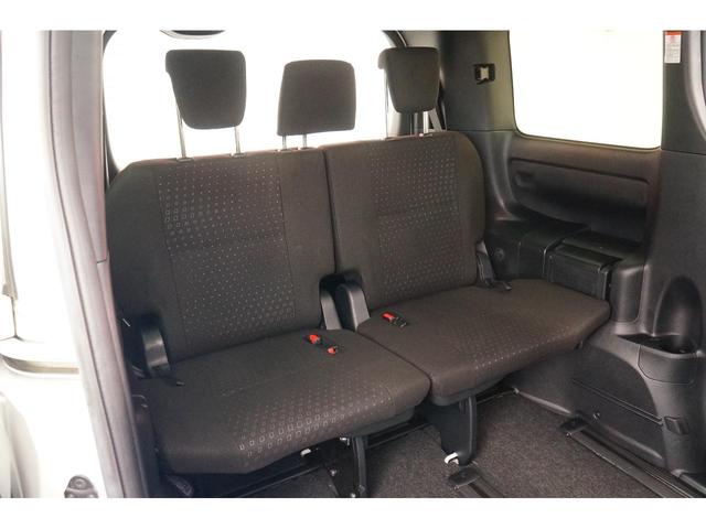 ノア ハイブリッドＧ　ワンオーナー　禁煙車　社外メモリーナビ　フルセグ　バックカメラ　ＥＴＣ　左パワースライド　レーダーブレーキサポート　レーンキープアシスト　シートヒーター　コーナーセンサー　クルコン　ＬＥＤヘッドライト（14枚目）