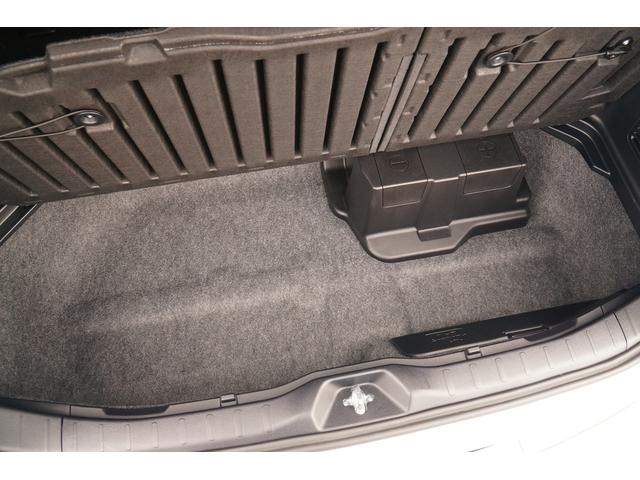 ノア ハイブリッドＧ　ワンオーナー　禁煙車　社外メモリーナビ　フルセグ　バックカメラ　ＥＴＣ　左パワースライド　レーダーブレーキサポート　レーンキープアシスト　シートヒーター　コーナーセンサー　クルコン　ＬＥＤヘッドライト（29枚目）