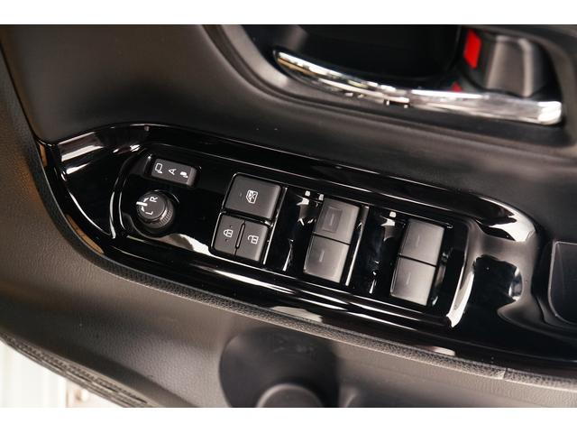 ノア ハイブリッドＧ　ワンオーナー　禁煙車　社外メモリーナビ　フルセグ　バックカメラ　ＥＴＣ　左パワースライド　レーダーブレーキサポート　レーンキープアシスト　シートヒーター　コーナーセンサー　クルコン　ＬＥＤヘッドライト（44枚目）