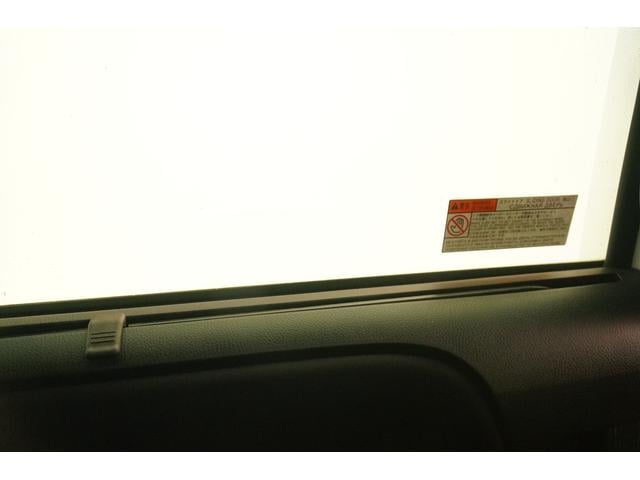 ノア ハイブリッドＧ　ワンオーナー　禁煙車　社外メモリーナビ　フルセグ　バックカメラ　ＥＴＣ　左パワースライド　レーダーブレーキサポート　レーンキープアシスト　シートヒーター　コーナーセンサー　クルコン　ＬＥＤヘッドライト（56枚目）