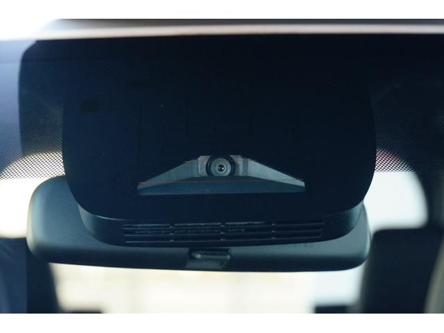 ノア Ｓ－Ｚ　ワンオーナー　禁煙車　純正ワイドナビ　フルセグ　バックカメラ　ＢＬＵＥＴＯＯＴＨ　ＣＤ　ＤＶＤ　ＥＴＣ２．０　ドラレコ　電動パーキングブレーキ　レーダークルーズコントロール　シートヒーター（9枚目）