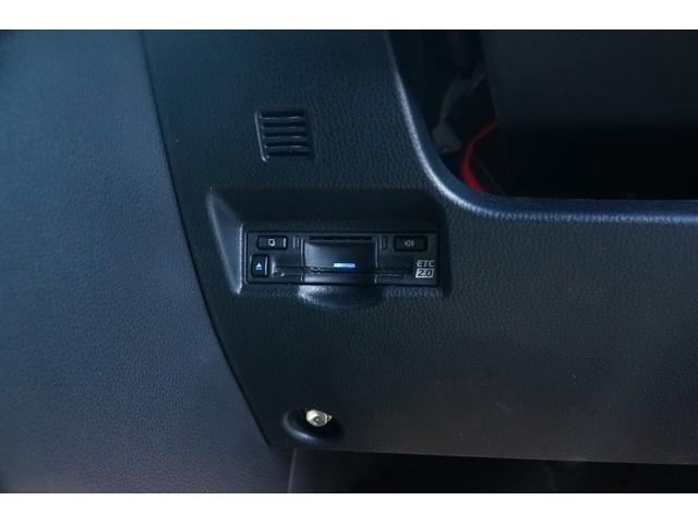 ノア Ｓ－Ｚ　ワンオーナー　禁煙車　純正ワイドナビ　フルセグ　バックカメラ　ＢＬＵＥＴＯＯＴＨ　ＣＤ　ＤＶＤ　ＥＴＣ２．０　ドラレコ　電動パーキングブレーキ　レーダークルーズコントロール　シートヒーター（10枚目）
