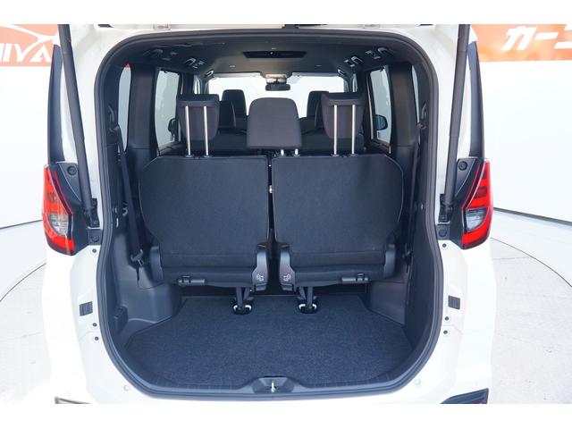 ノア Ｓ－Ｚ　ワンオーナー　禁煙車　純正ワイドナビ　フルセグ　バックカメラ　ＢＬＵＥＴＯＯＴＨ　ＣＤ　ＤＶＤ　ＥＴＣ２．０　ドラレコ　電動パーキングブレーキ　レーダークルーズコントロール　シートヒーター（14枚目）