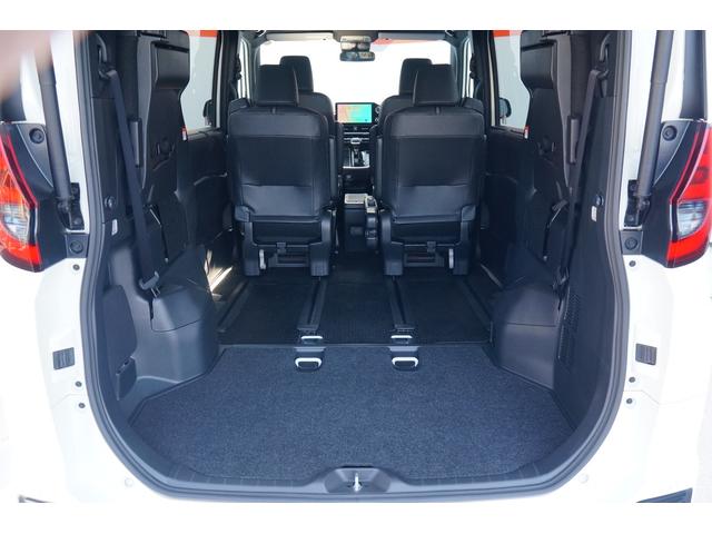 ノア Ｓ－Ｚ　ワンオーナー　禁煙車　純正ワイドナビ　フルセグ　バックカメラ　ＢＬＵＥＴＯＯＴＨ　ＣＤ　ＤＶＤ　ＥＴＣ２．０　ドラレコ　電動パーキングブレーキ　レーダークルーズコントロール　シートヒーター（19枚目）