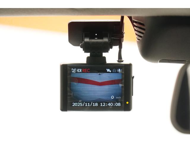 もしもの事故の際などに役立つ「ドライブレコーダー」装備済み！