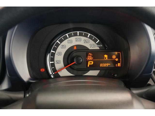 シンプルなインパネデザイン！見やすい大きなメーター！足下広々インパネＡＴ！収納も多く使い勝手良好です！☆