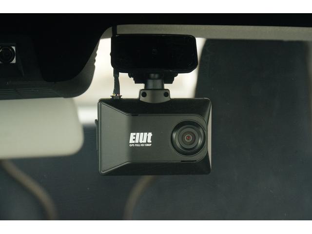 もしもの事故の際などに役立つ「ドライブレコーダー」装備済み！
