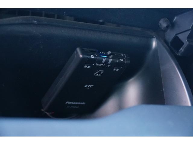 ノア Si ダブルバイビーIII ワンオーナー 禁煙車 社外メモリーナビ フルセグ BLUETOOTH バックカメラ ETC 前後ドラレコ 両側パワースライド レーダーブレーキサポート レーンキープアシスト クルコンLEDヘッドライト(13枚目)