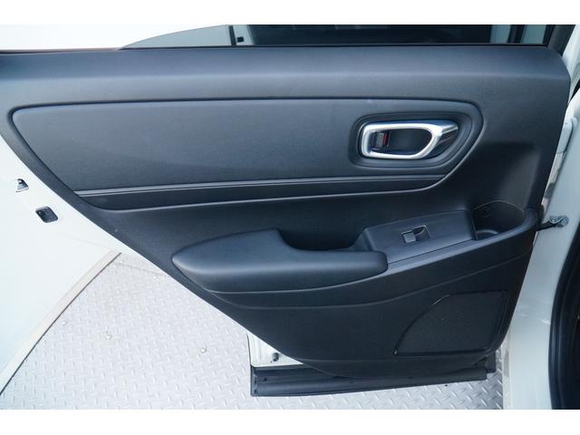 ヴェゼル e:HEV X ワンオーナー 禁煙車 純正ワイドナビ フルセグ BLUETOOTH バックカメラ ETC2.0 前後ドラレコ 置くだけ充電 レーダークルーズコントロール レーンキープアシスト 電動パーキングブレーキ(32枚目)