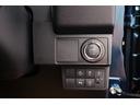 プッシュスタート&スマートキー!ドアの開閉もエンジンスタートもカギはバックに入れたままでOK!