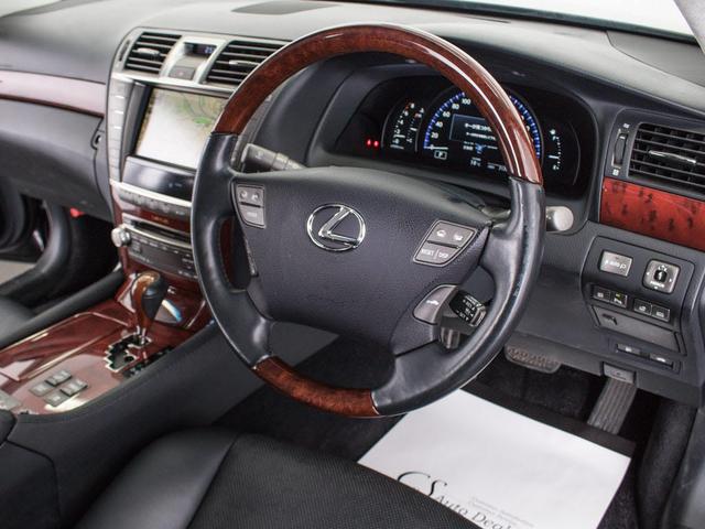 LS460L 後期 黒本革 HDDマルチ 禁煙車(9枚目)
