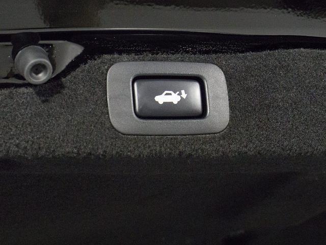 ＧＳ ＧＳ３００ｈ　Ｆスポーツ　（禁煙車）（整備記録簿１６枚有）（アルミホイール傷なし）（連眼ＬＥＤヘッドライト）（パワートランク）（ＢＳＭ）（クリアランスソナー）（黒本革）（冷暖房シート）（ＨＤＤマルチナビ）（バックモニター）（7枚目）