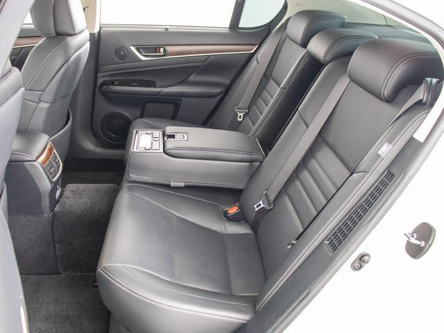 ＧＳ ＧＳ３００ｈ　バージョンＬ　（禁煙車）（後期型）（モデリスタスポイラー）（サンルーフ）（マークレビンソン）（１９インチＡＷ）（フロントリップカスタム）（セーフティシステム＋）（ＢＳＭ）（ＨＵＤ）（冷暖房シート）（連眼ＬＥＤライト（30枚目）